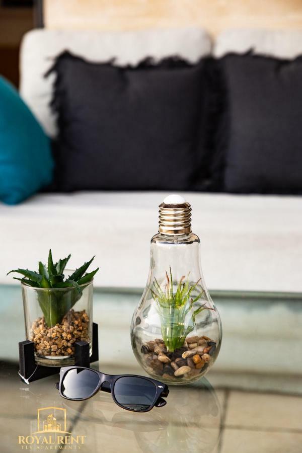 شقة تل أبيب  في Stunning Sunny & Clean Apt In Artistic Old Jaffa المظهر الخارجي الصورة